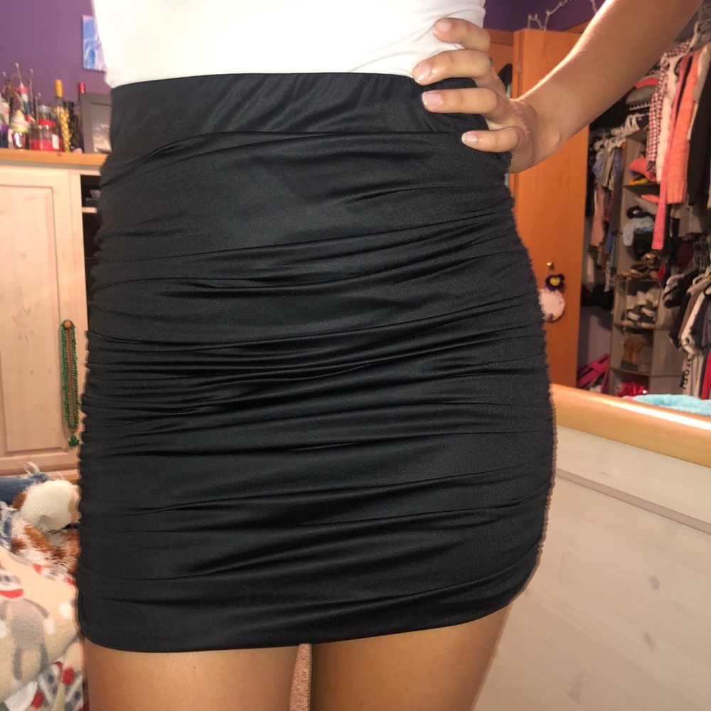 Bodycon mini skirt
